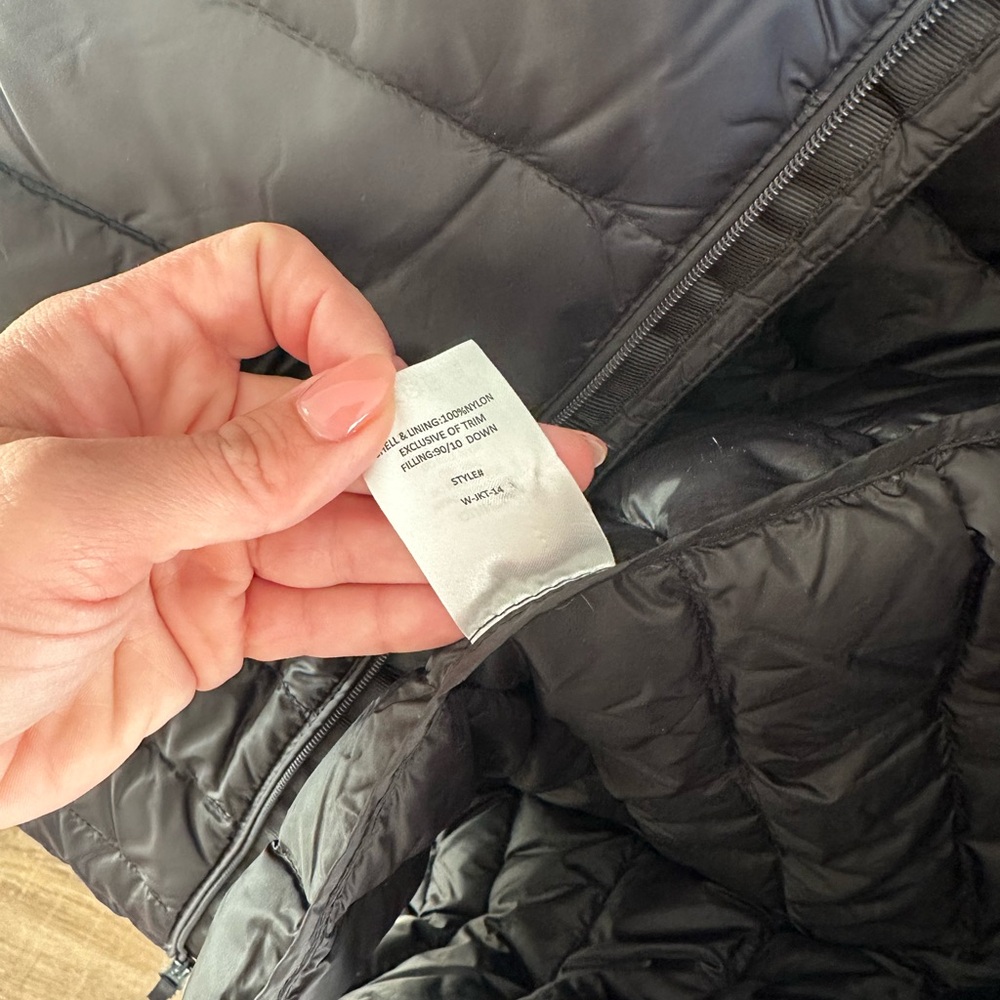 Women's Black Quilted Jacket - Picture 6 of 6